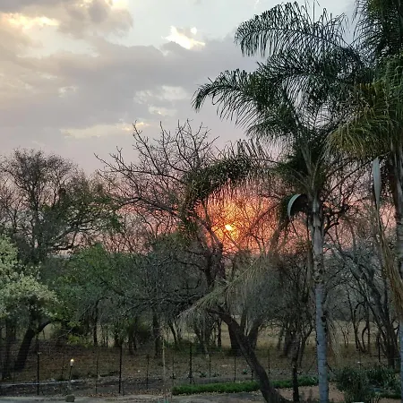 A Farm Stay - Casablanca'S Private Cottage,No Loadshedding! Hazyview Exterior foto