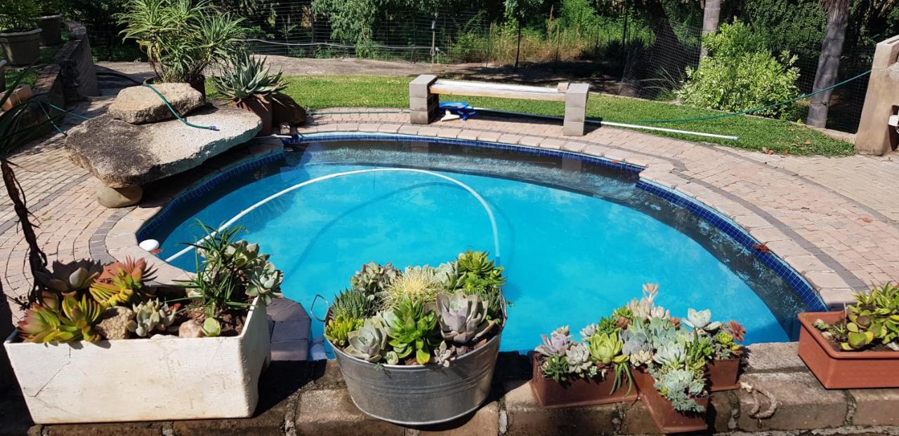 A Farm - Casablanca's Private Cottage,no Loadshedding! Farm stay *